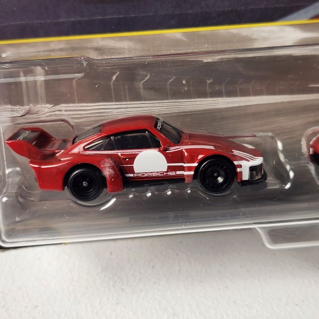 Porsche 935 & 2018 Porsche 935 2 Pack European Premium Hot Wheels 2024