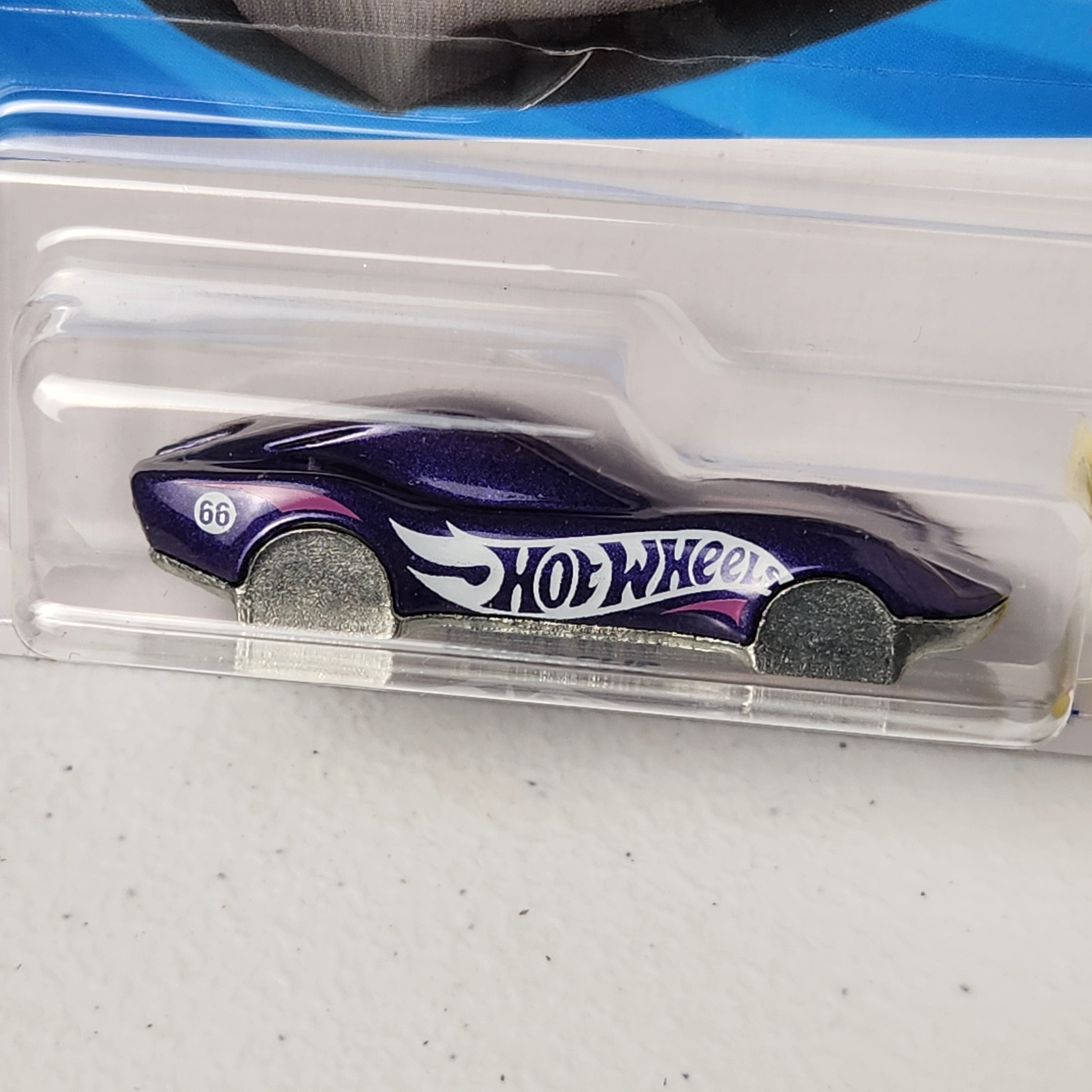Porsche 911 Carrera Coupe Clip Key Chain European Hot Wheels