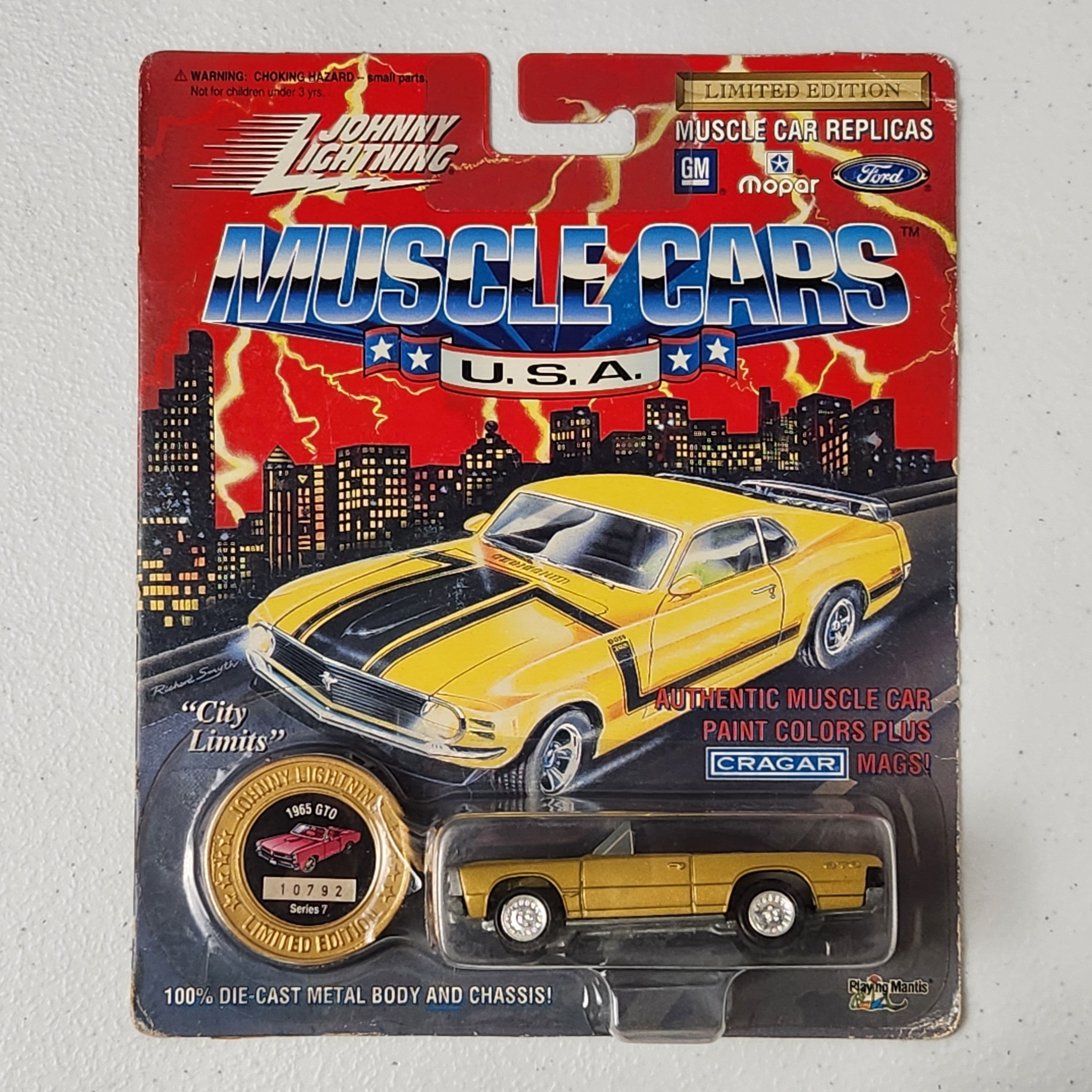 1965 Pontiac GTO #209 Muscle Cars USA American Johnny Lightning