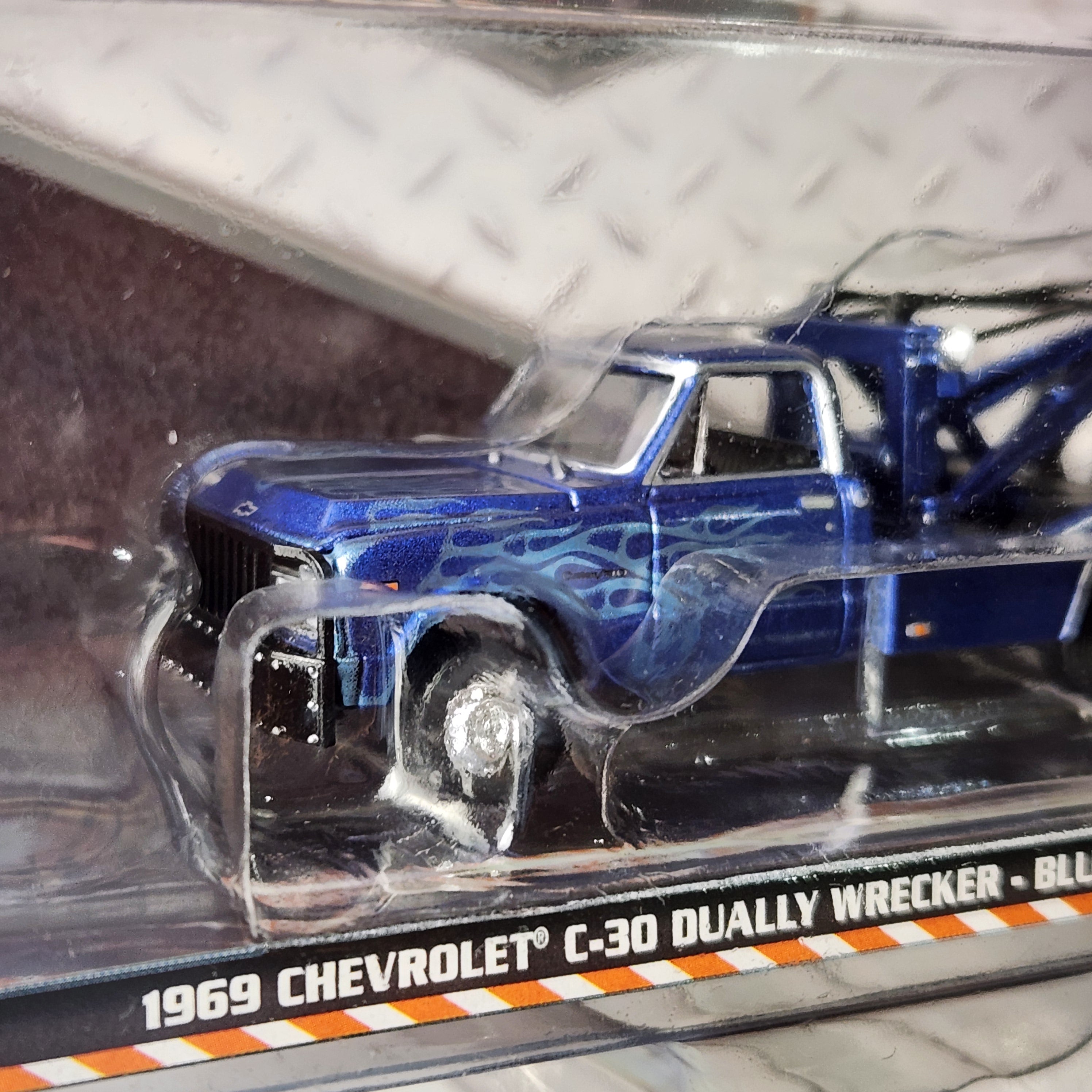 1969 Chevrolet C30 Dually Wrecker Dually Drivers Series 10 American GreenLight 2021