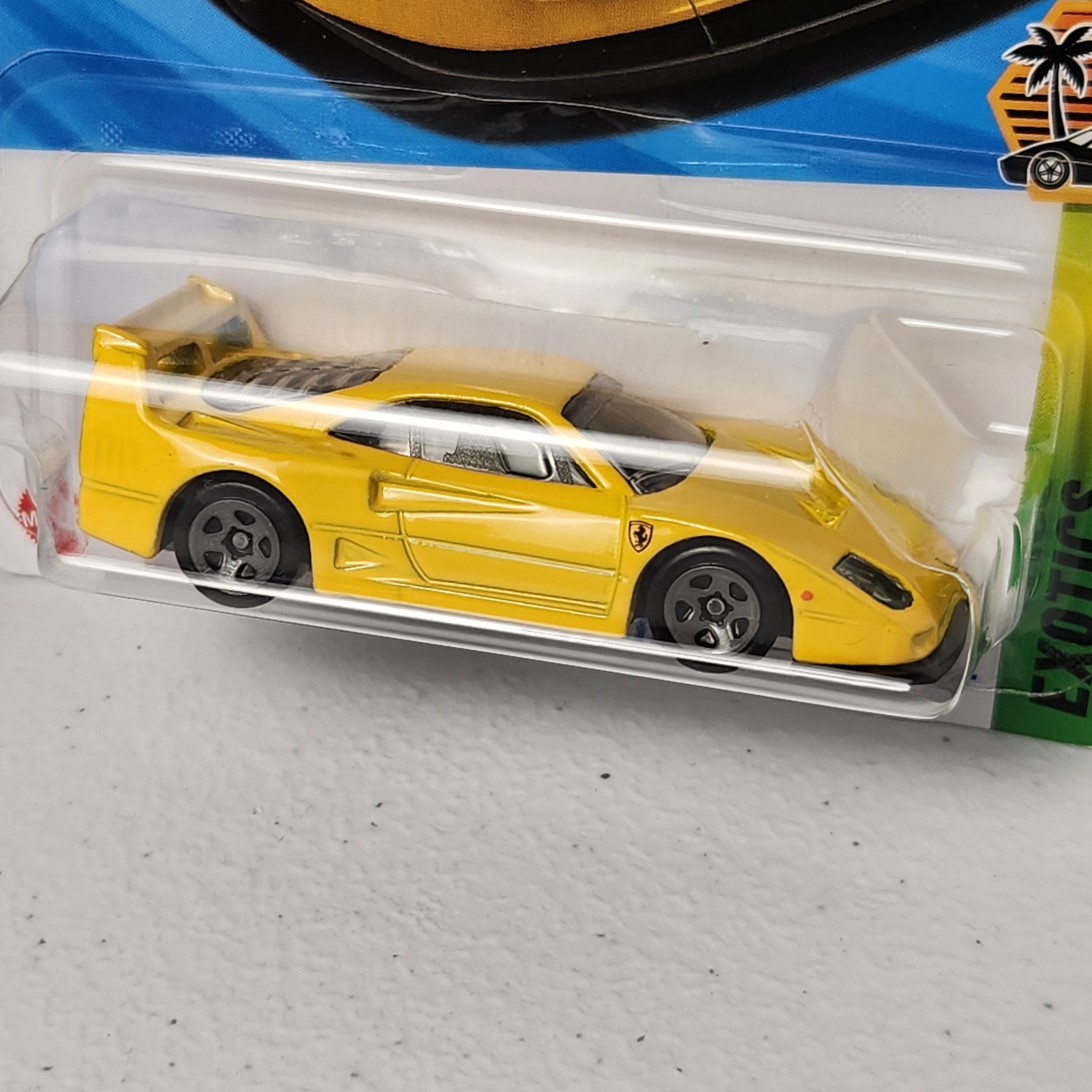Ferrari F40 Competizione European Mainline Hot Wheels