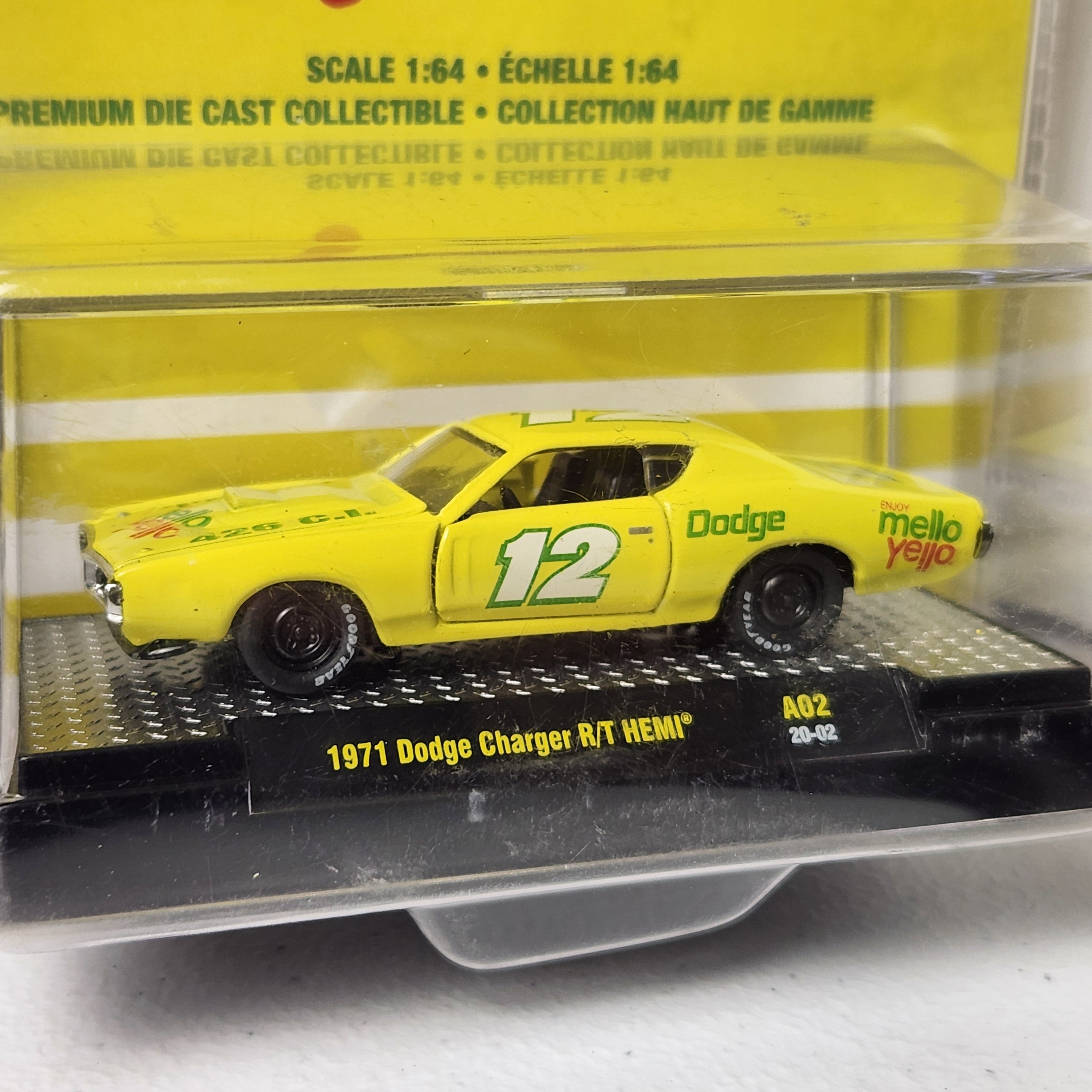 1971 Dodge Charger R/T HEMI #12 Mello Yello American M2 Machines 2020