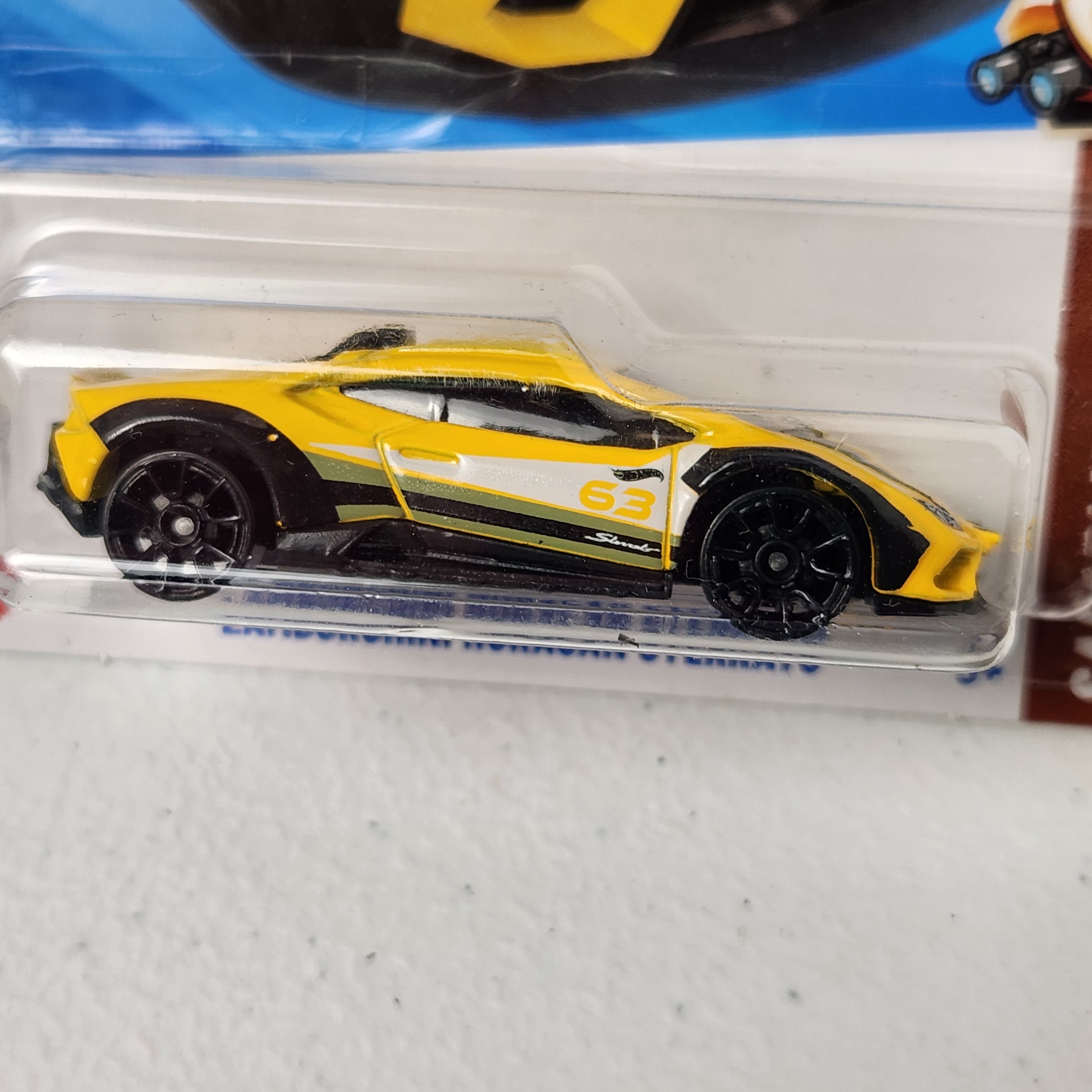 Lamborghini Huracan Sterrato European Mainline Hot Wheels