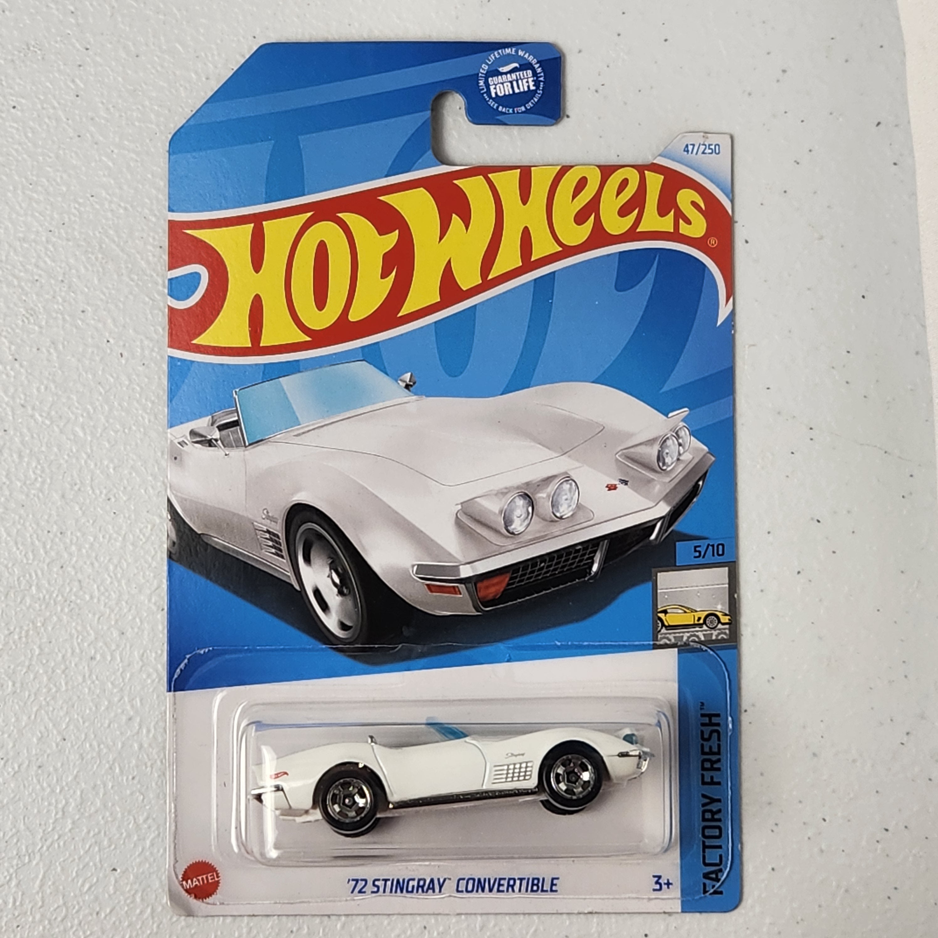 72 Stingray Convertible American Mainline Hot Wheels