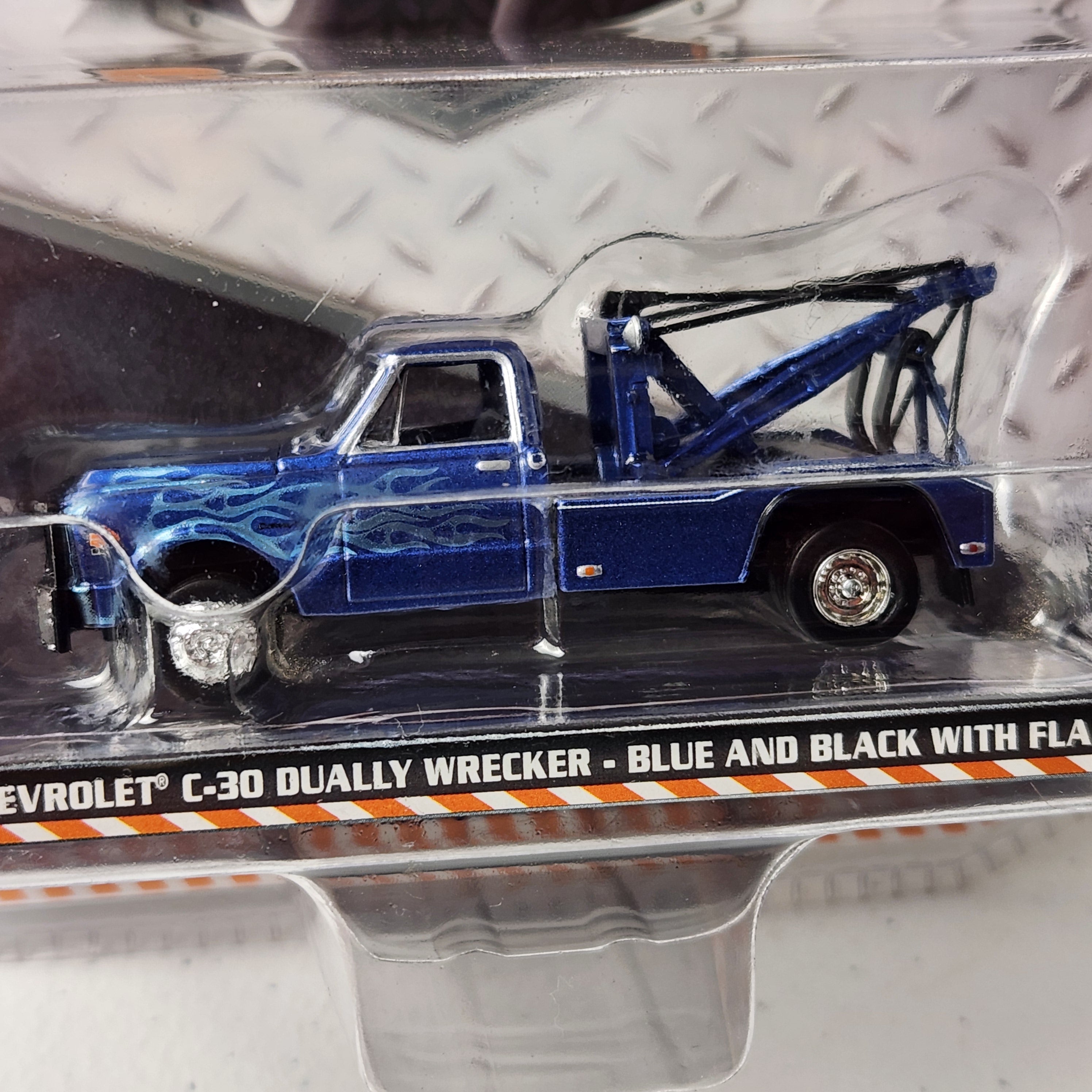 1969 Chevrolet C30 Dually Wrecker Dually Drivers Series 10 American GreenLight 2021