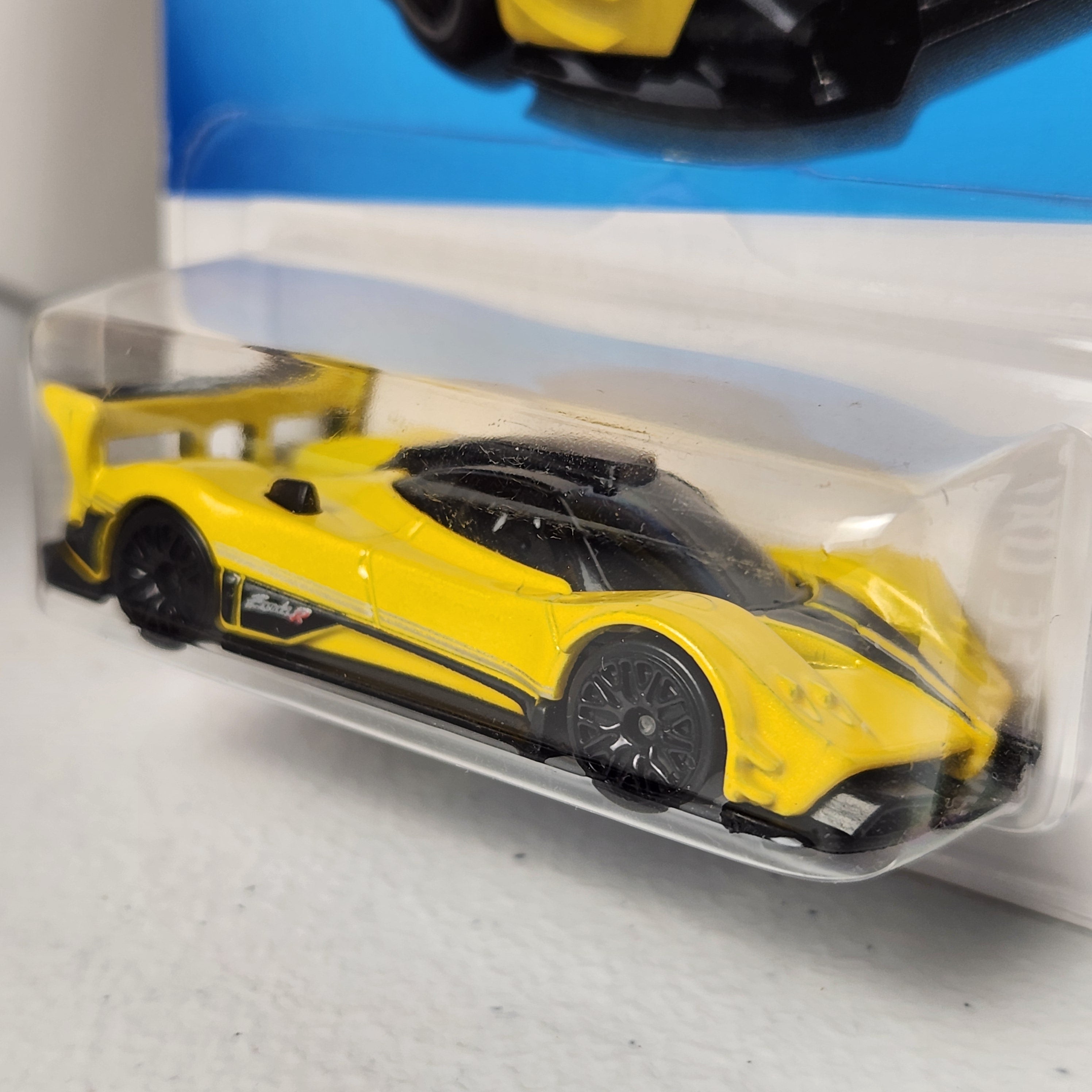 Pagani Zonda R Exotics Mainline Hot Wheels