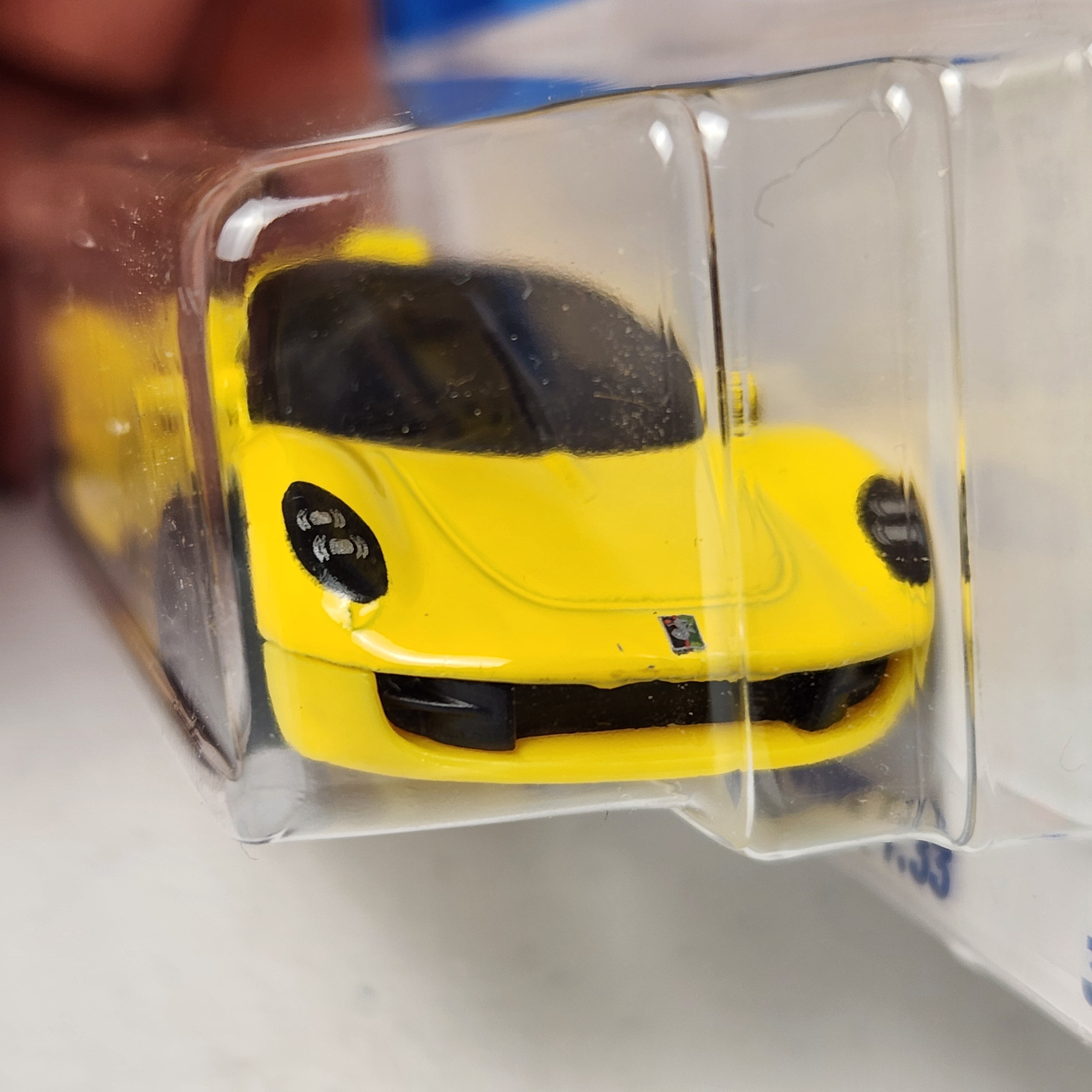 Gordon Murray Automotive T.33 Exotics Mainline Hot Wheels