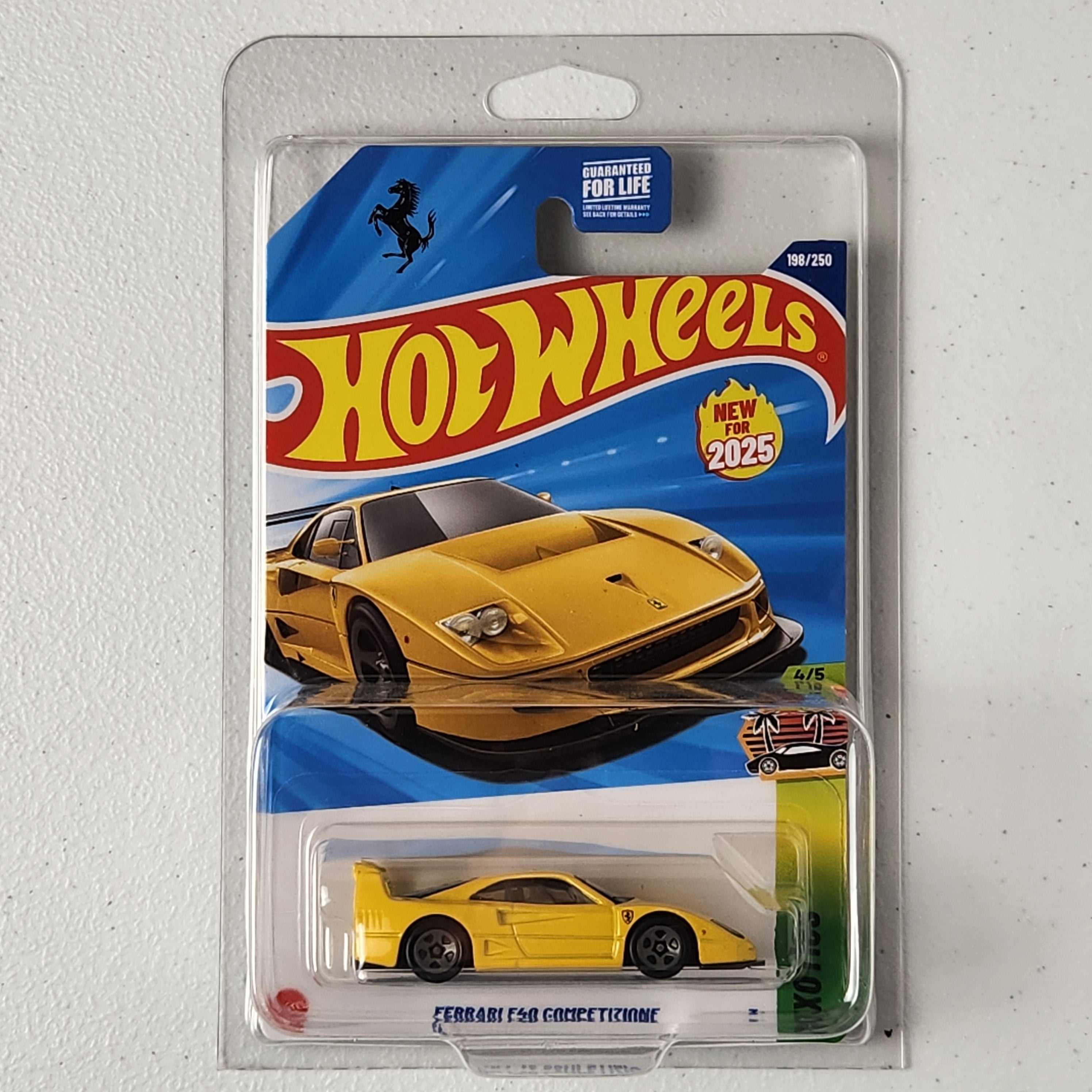 Ferrari F40 Competizione European Mainline Hot Wheels